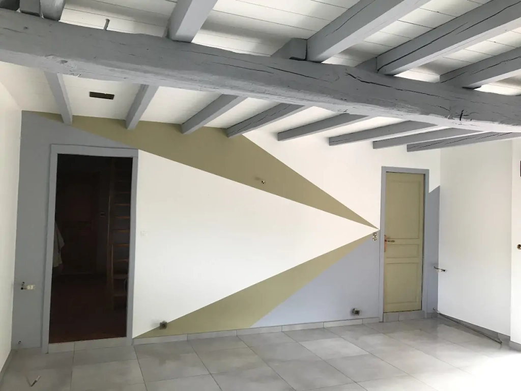 Comment Monnot Plâtrerie Rénovation a transformé une salle à manger à Lessard en Bresse ?
