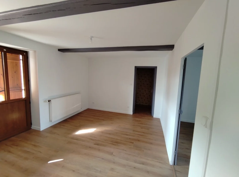 Rénovation complète d’une maison ancienne à Rancy